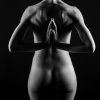 Alona Dudaieva nudo bianco e nero