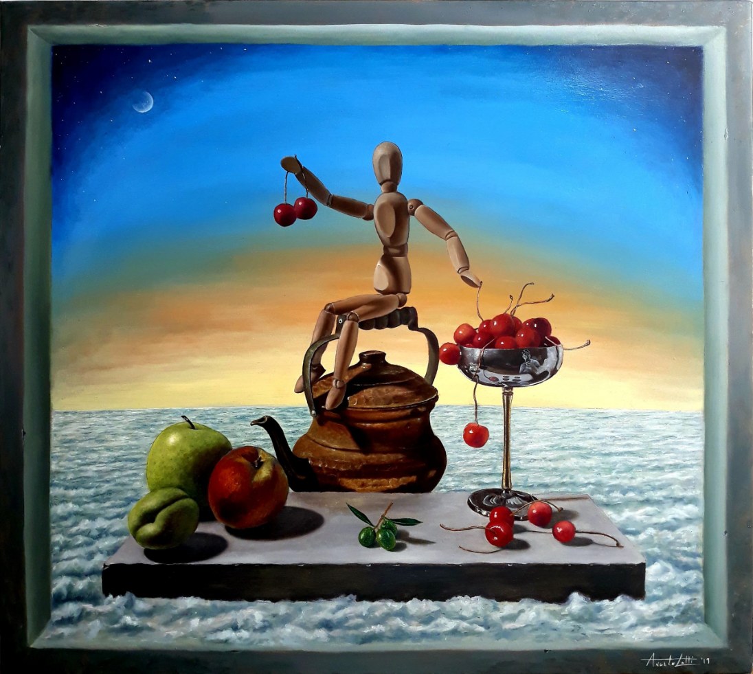 Angelo Lotti Il dipinto rappresenta un manichino circondato da frutta e che, in qualche modo, diventa come il paladino di un sentimento ambientalista che sempre di più si fa strada nella vita e nelle abitudini della gente.