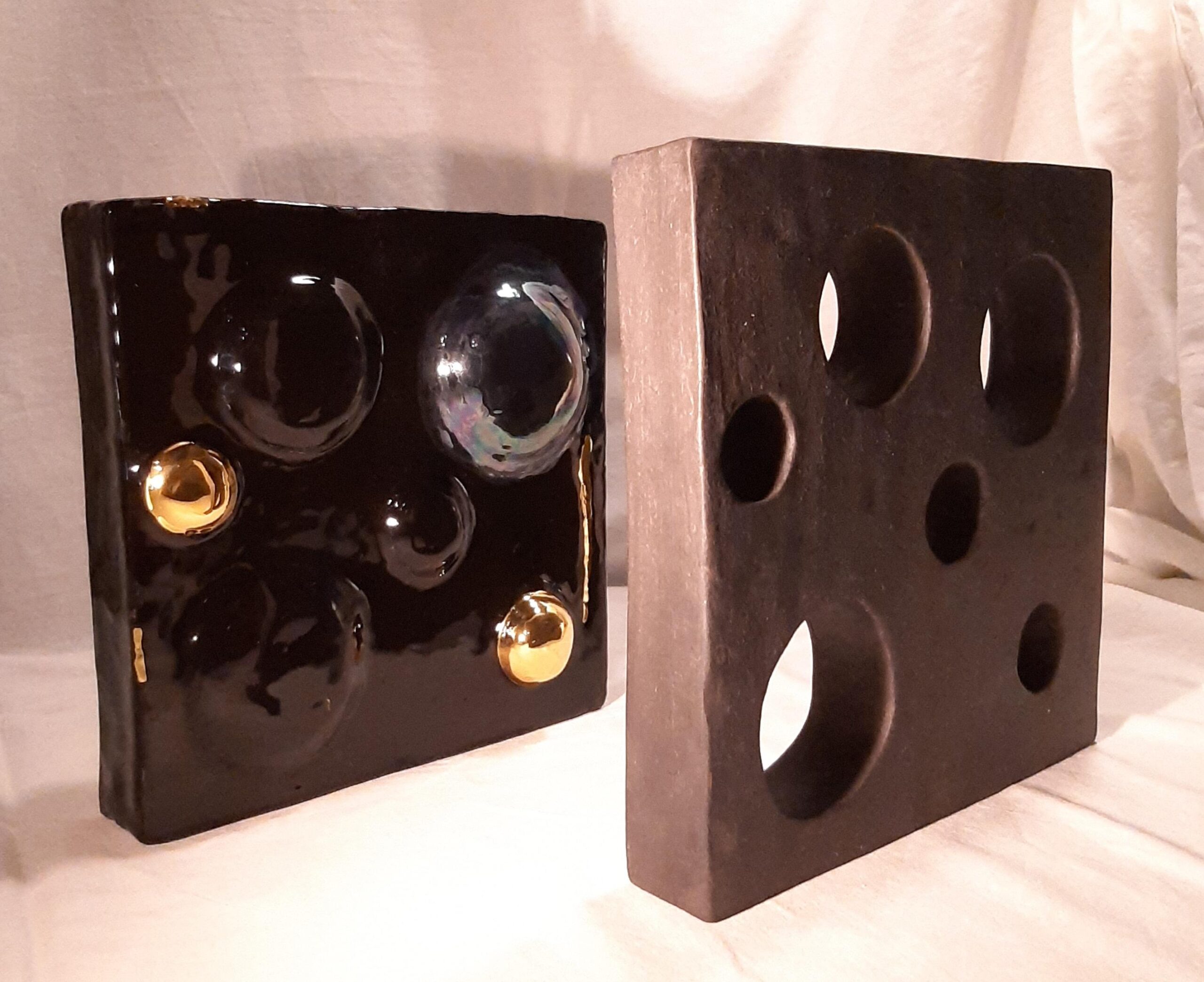 Pianeti, satelliti e buchi neri